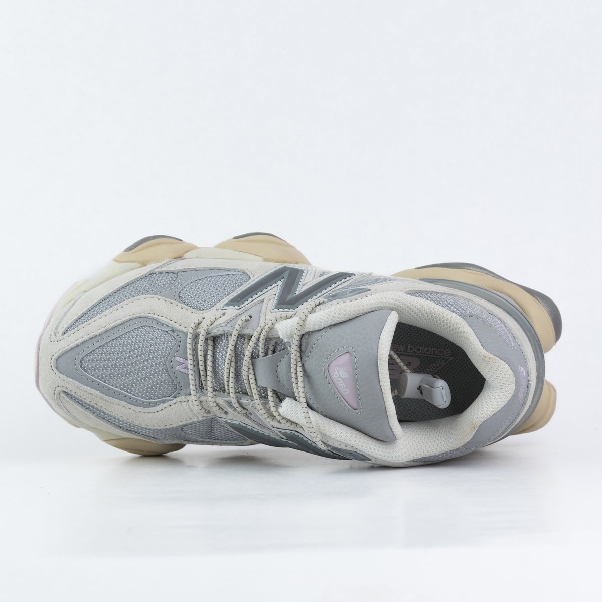 New Balance 9060 – Grey & White