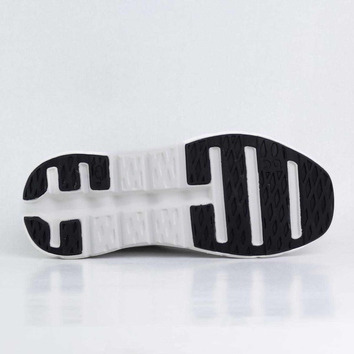 On Cloudtilt Loewe X (white&off white)