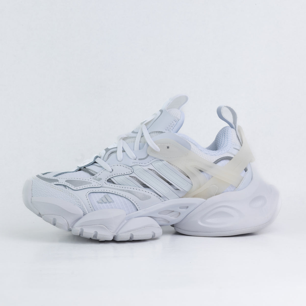 adidas vento (white)