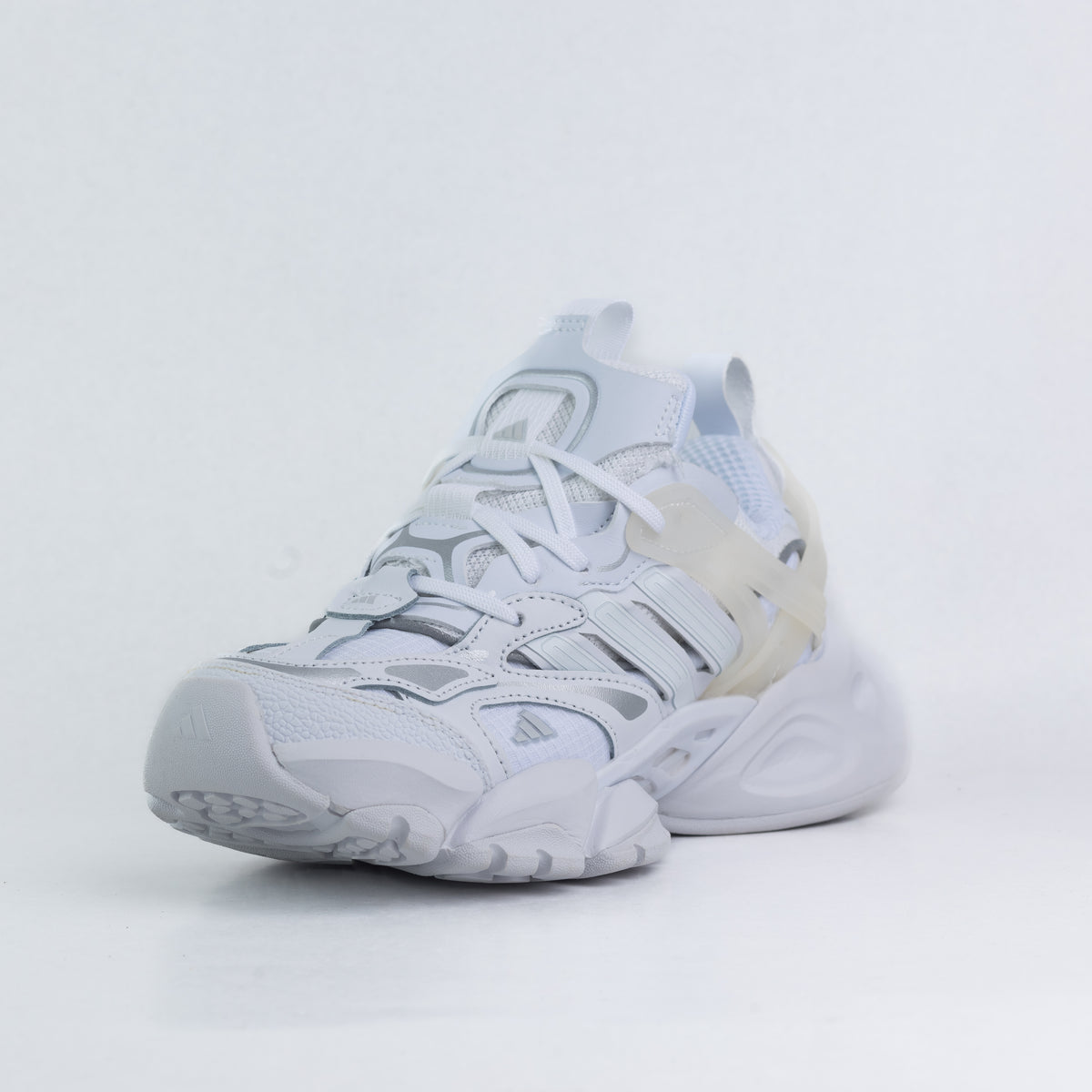 adidas vento (white)