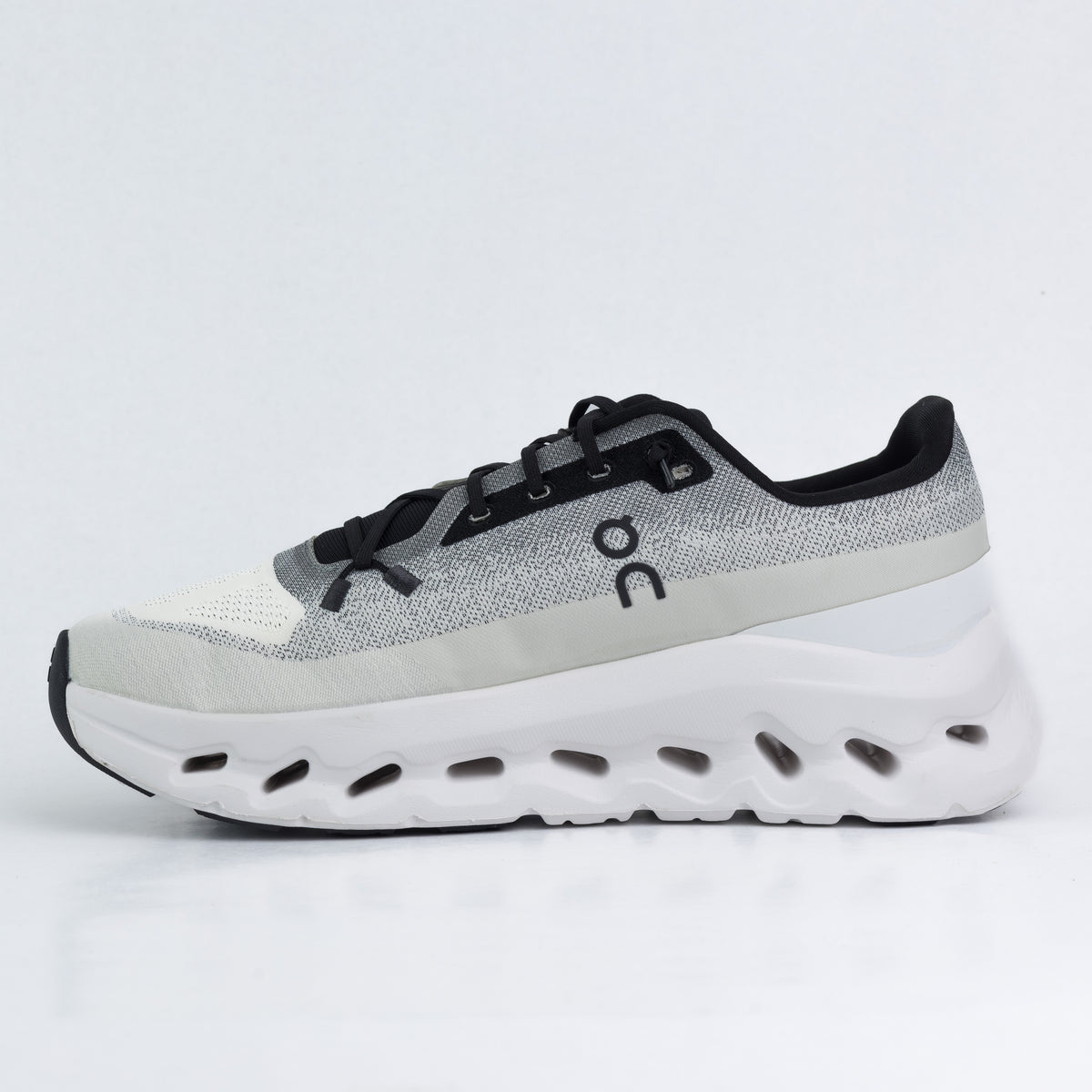 On Cloudtilt Loewe X (white&pieg)