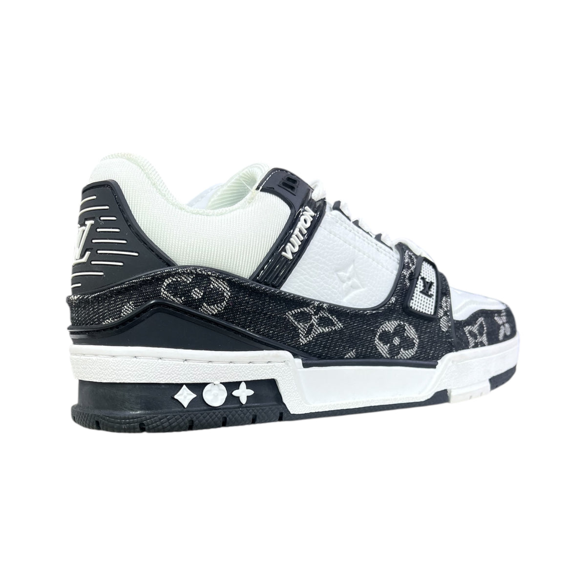 Louis Vuitton (white&black)