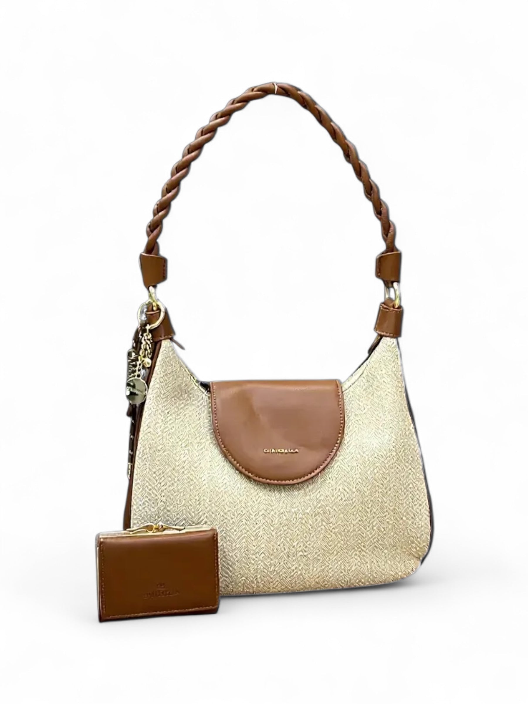 Chris Bella ( Beige&Havan)