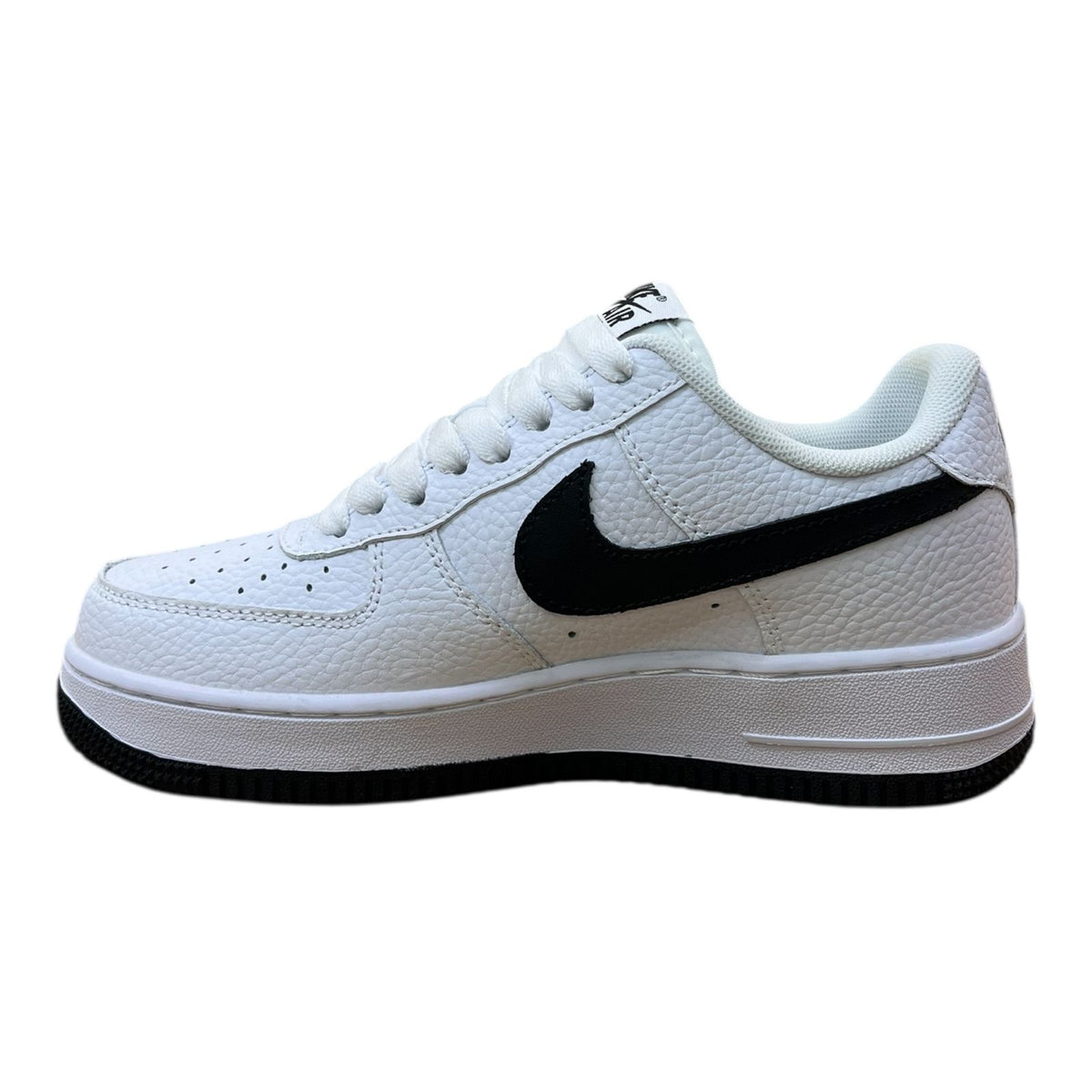 Nike Air Force 1 – White & Black