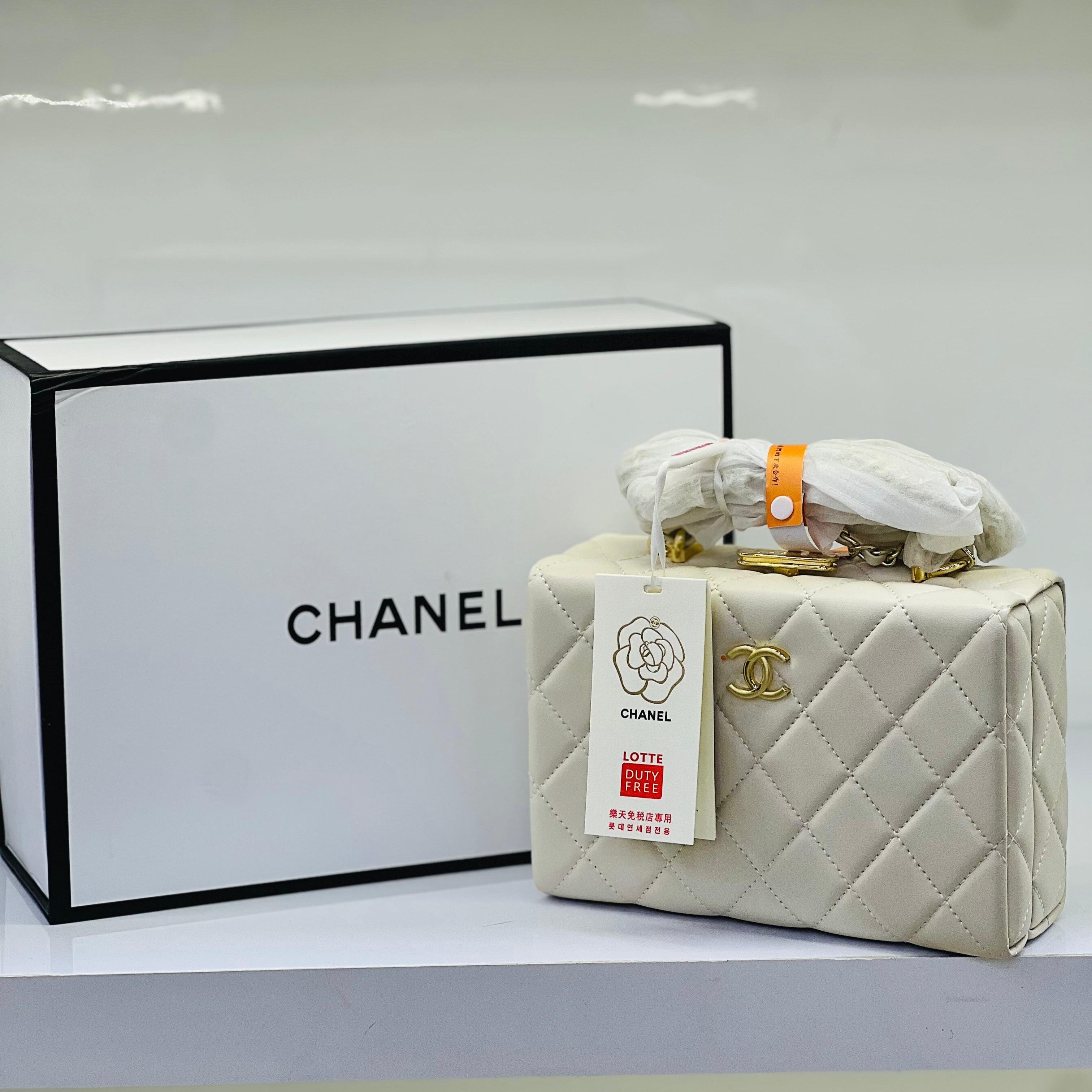 CHANEL AS60790