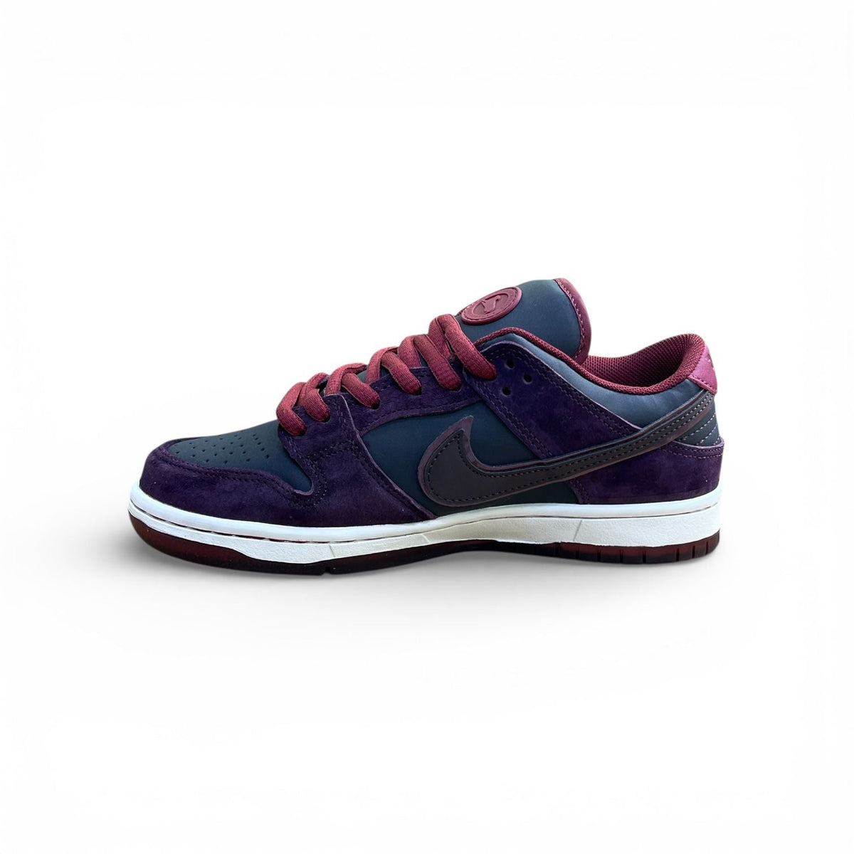 Nike SB Dunk Low – Deep Burgundy
