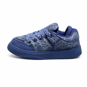 B33 Sneaker