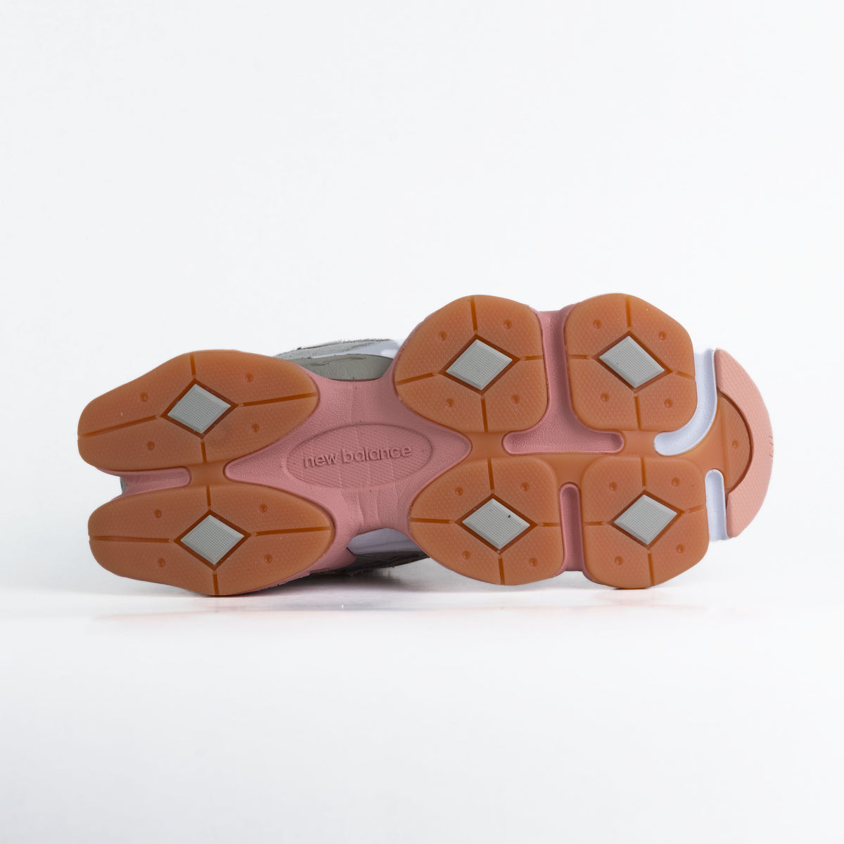 New Balance 9060 – Grey & Pink