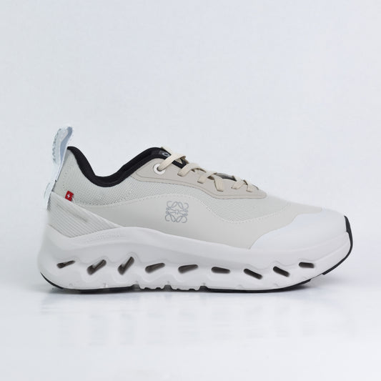 On Cloudtilt Loewe X  (white&off white)