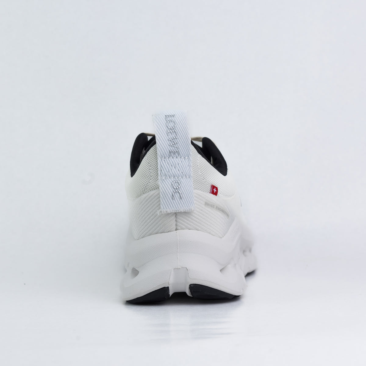 On Cloudtilt Loewe X  (white&off white)