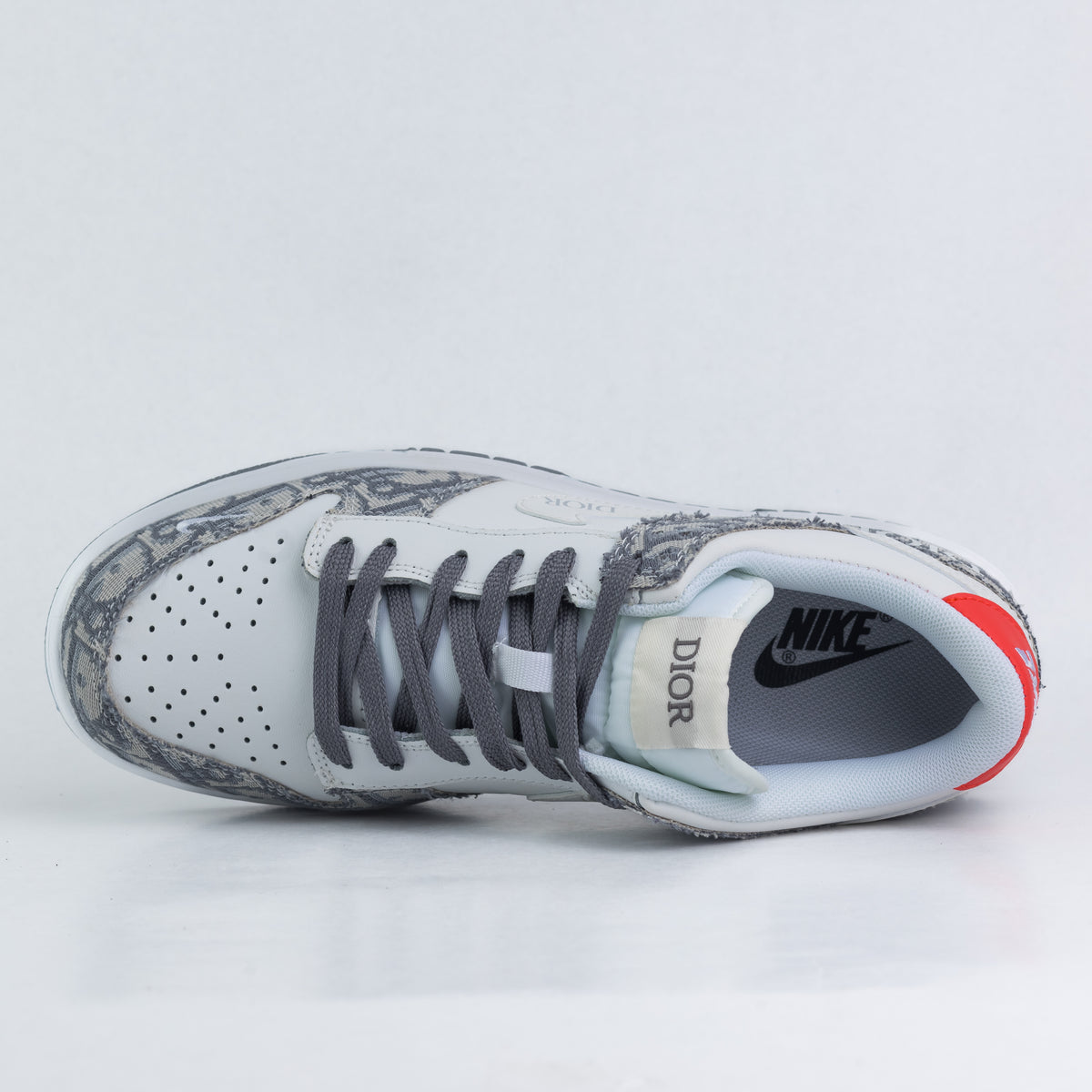 NIKE SB X DIOR (WHITE&GRAY)