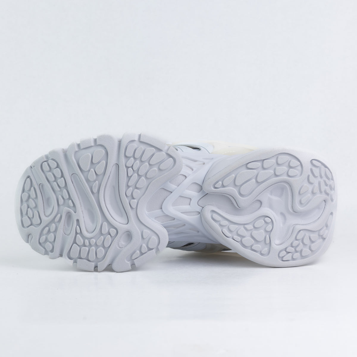 adidas vento (white)