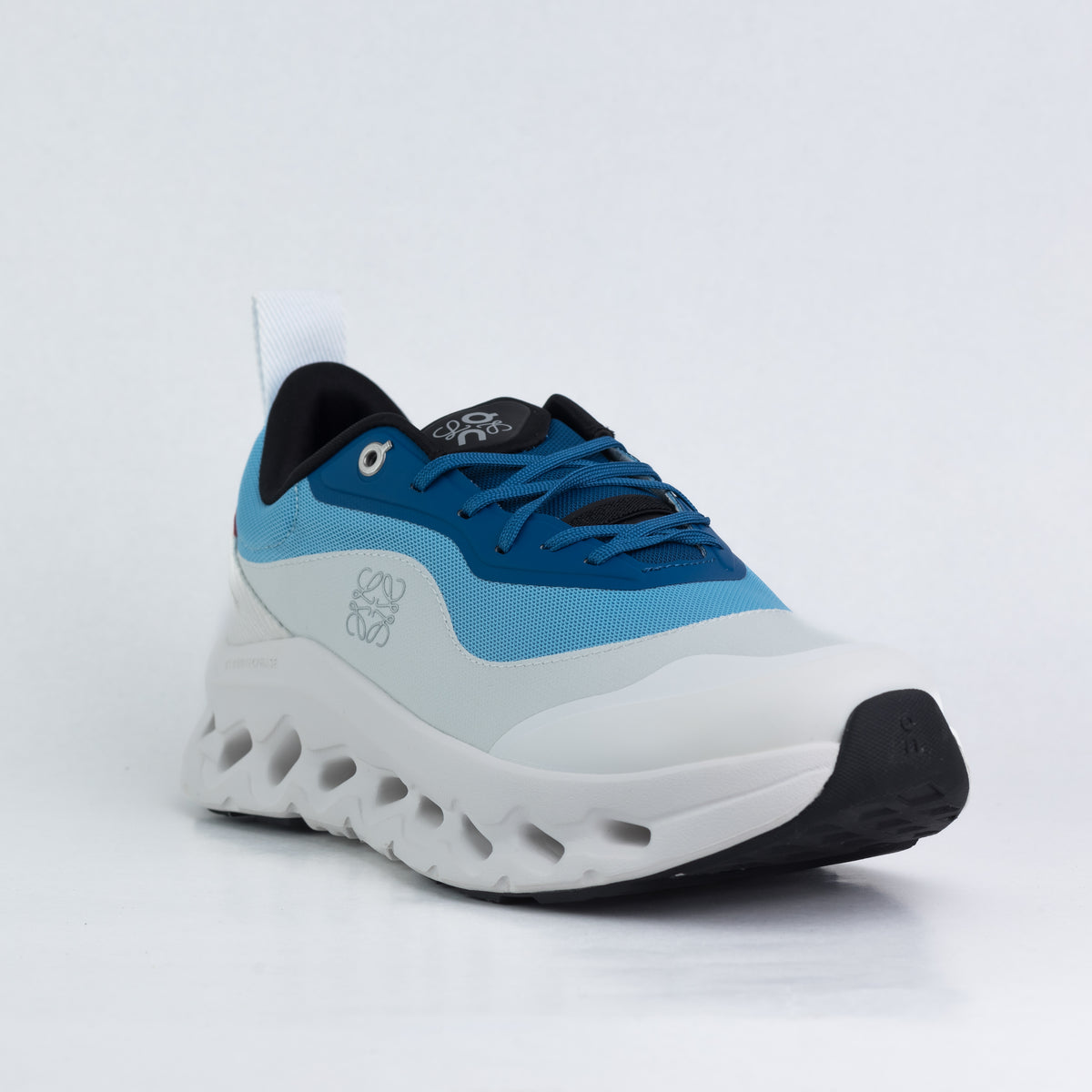 On Cloudtilt Loewe X  (white&blue)