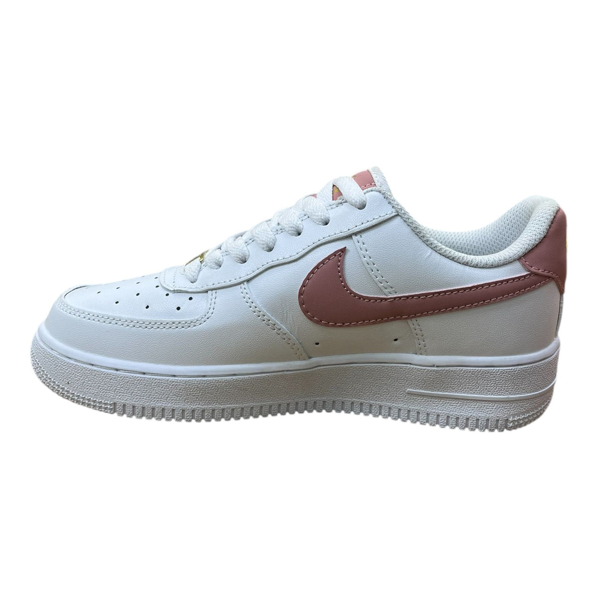 Nike Air Force 1 – White & Pink