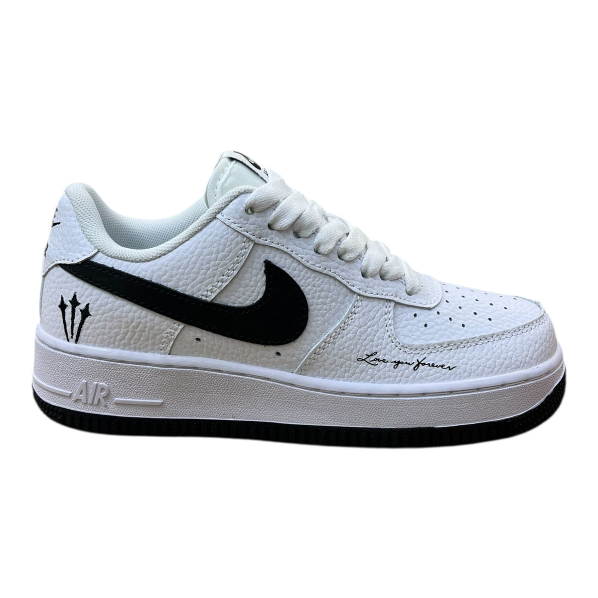 Nike Air Force 1 – White & Black