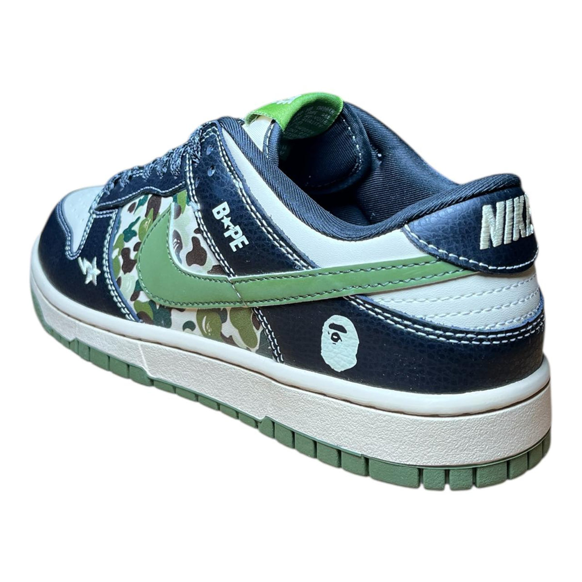 Nike sb Bipe Army