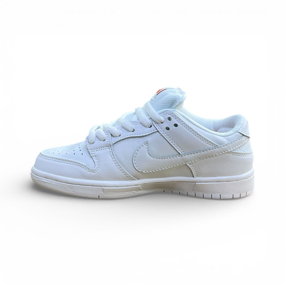 NIKE SB (WHITE)